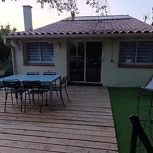 Hébergement de vacances Maison de campagne, Lançon-Provence