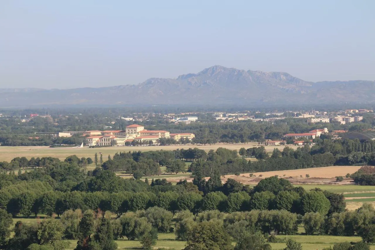 بيت للعطل Belle Villa En Provence Lançon-Provence فرنسا